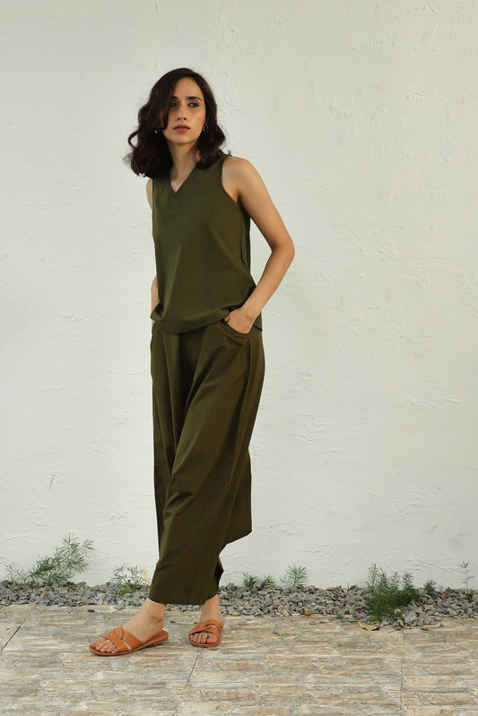 Green Cotton Poplin Sleeveless Top Bottom Co-Ord by Canoopi with Canoopi, Casual Wear, Complete Sets, Green, Natural, Poplin, Regular Fit, Solids, Vacation Co-ords, Womenswear at Kamakhyaa for sustainable fashion