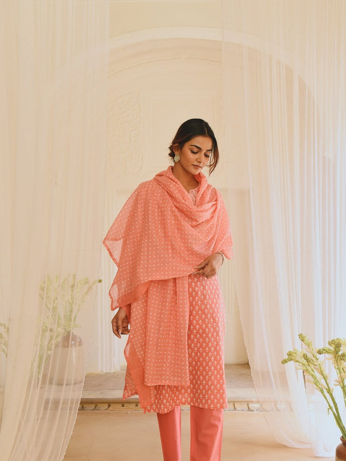 Peach Cotton Printed Kurta Set With Dupatta by Indian Wear with Cotton, Ethnic Wear, Kurta Pant Sets, Kurta Set with Dupattas, Natural, Pink, Prints, Regular Fit, Womenswear at Kamakhyaa for sustainable fashion