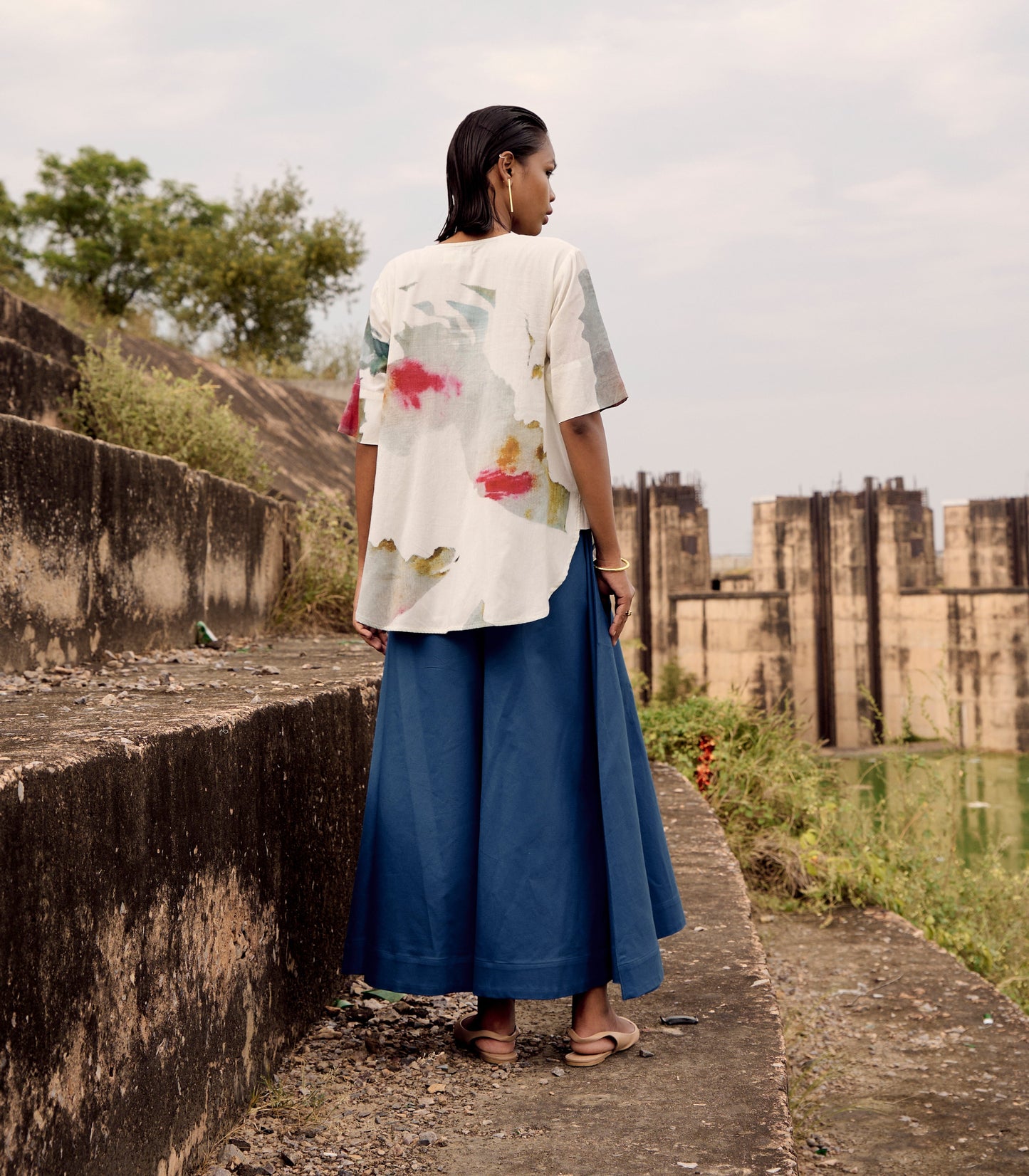 Off-White Front Pleated Mulmul Top by Khara Kapas with Birdsong, Birdsong by Khara Kapas, Casual Wear, Khara Kapas, Mulmul Cotton, Natural, Off-White, Prints, Regular Fit, Tops, Womenswear at Kamakhyaa for sustainable fashion