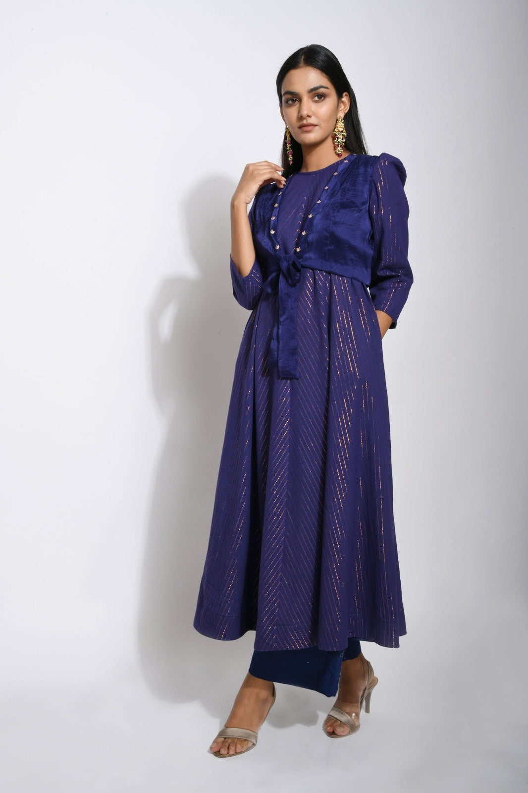 Violet Cotton Kurta Set With Dupatta Indian Wear Blue, Handwoven cotton, Dupatta, Natural, Regular Fit, Textured Taro Kamakhyaa