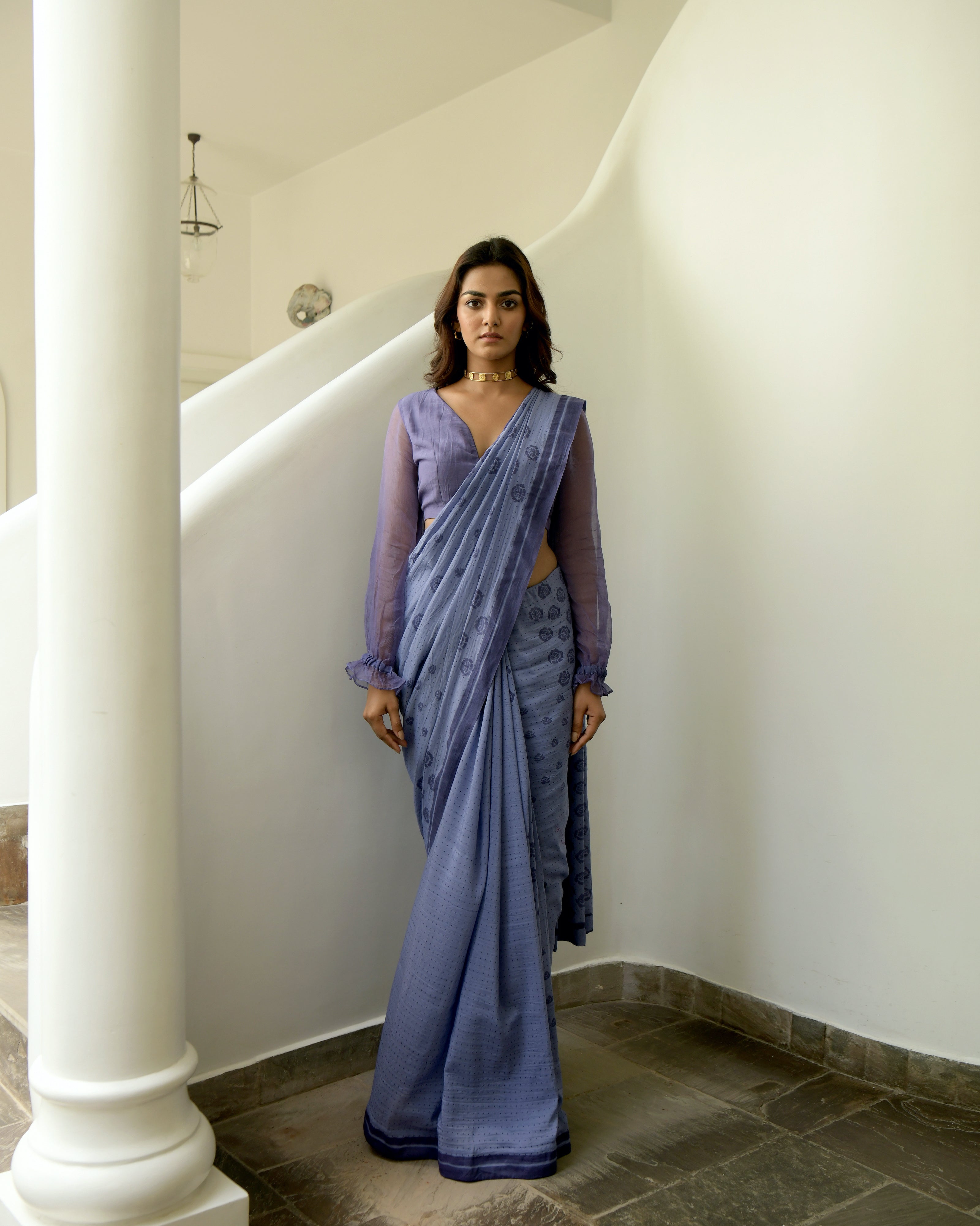 Blue Chiffon Printed Saree by Taro with Blue, Chiffon, Evening Wear, Gulzar by Taro, Indian Wear, July Sale, July Sale 2023, Natural, Prints, Regular Fit, Saree Sets, Womenswear at Kamakhyaa for sustainable fashion