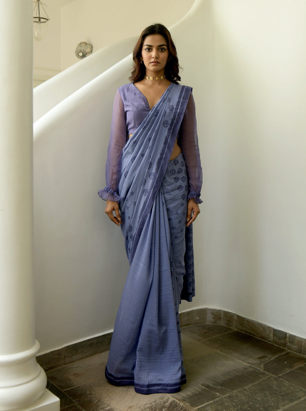 Blue Chiffon Printed Saree by Taro with Blue, Chiffon, Evening Wear, Gulzar by Taro, Indian Wear, July Sale, July Sale 2023, Natural, Prints, Regular Fit, Saree Sets, Womenswear at Kamakhyaa for sustainable fashion