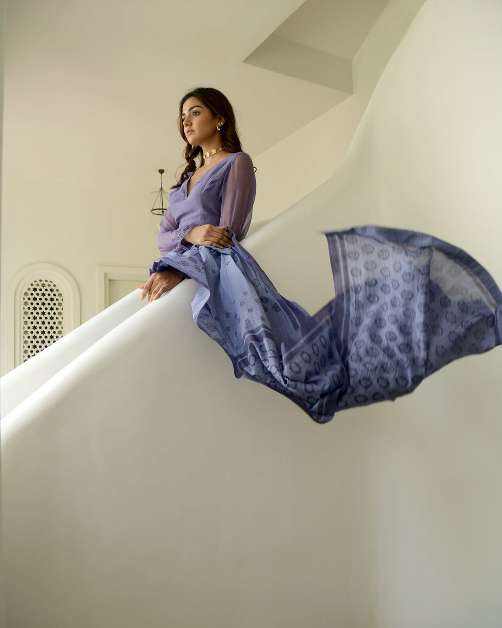 Blue Chiffon Printed Saree by Taro with Blue, Chiffon, Evening Wear, Gulzar by Taro, Indian Wear, July Sale, July Sale 2023, Natural, Prints, Regular Fit, Saree Sets, Womenswear at Kamakhyaa for sustainable fashion