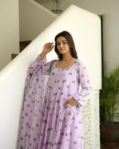 Pink Cotton Kurta Set With Dupatta by Taro with Checks, Evening Wear, Gulzar by Taro, Indian Wear, July Sale, July Sale 2023, Kurta Palazzo Sets, Kurta Set With Dupatta, Natural, Pink, Prints, Regular Fit, Womenswear at Kamakhyaa for sustainable fashion