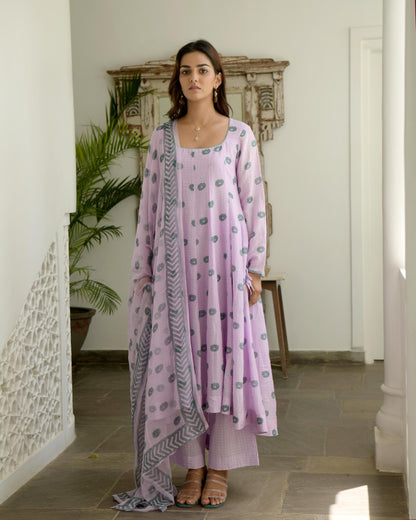 Pink Cotton Kurta Set With Dupatta by Taro with Checks, Evening Wear, Gulzar by Taro, Indian Wear, July Sale, July Sale 2023, Kurta Palazzo Sets, Kurta Set With Dupatta, Natural, Pink, Prints, Regular Fit, Womenswear at Kamakhyaa for sustainable fashion