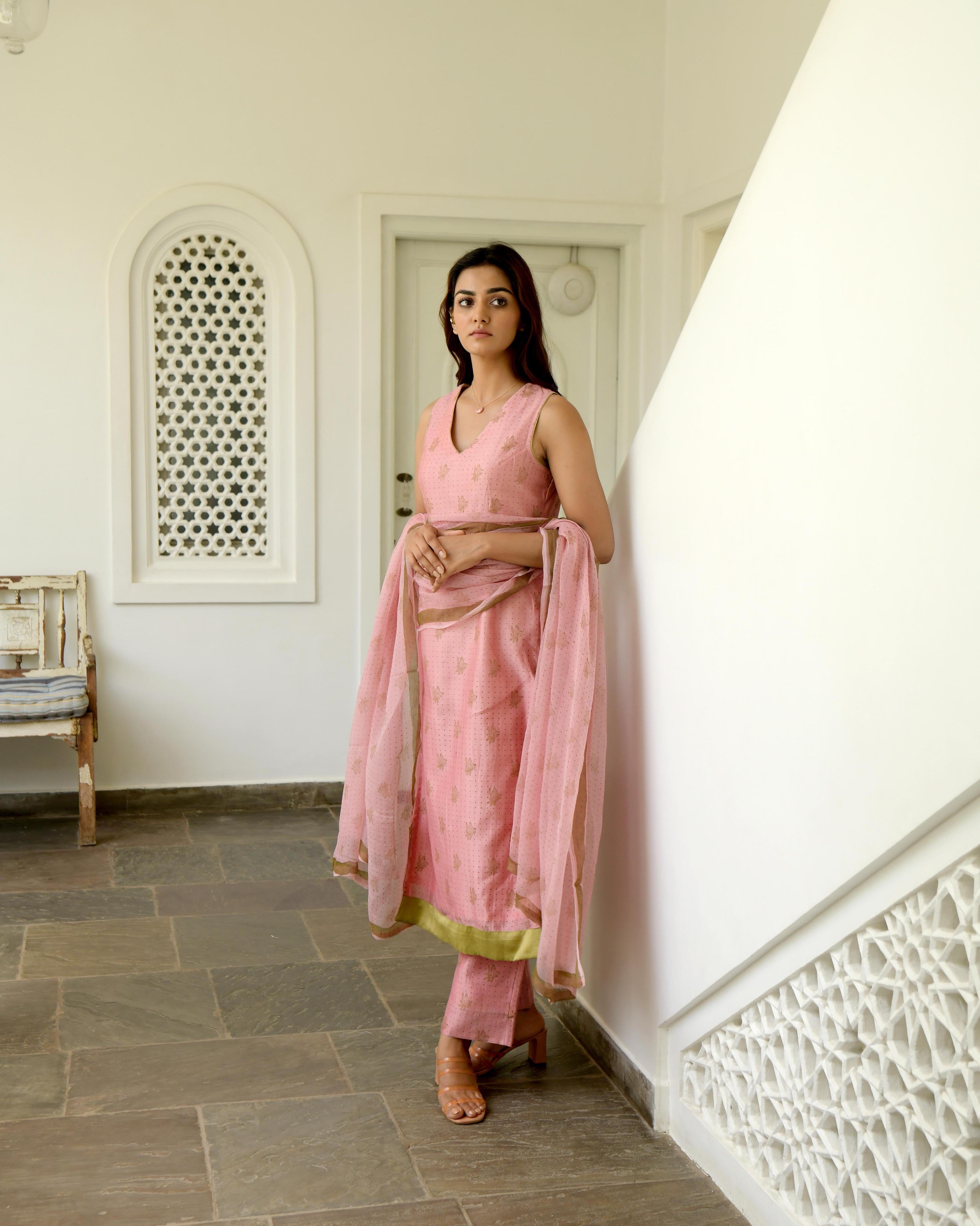 Pink Sleeveless Chanderi Silk Kurta Set With Dupatta by Taro with Chanderi Silk, Evening Wear, Gulzar by Taro, Indian Wear, July Sale, July Sale 2023, Kurta Pant Sets, Kurta Set With Dupatta, Natural, Pink, Prints, Regular Fit, Womenswear at Kamakhyaa for sustainable fashion
