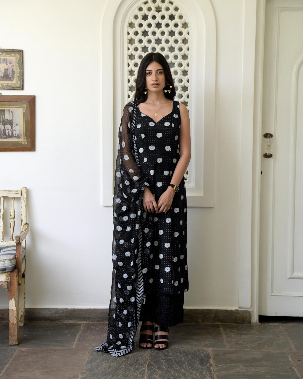 Black Printed Kurta Set With Dupatta by Taro with Best Selling, Black, Chiffon, Evening Wear, Gulzar by Taro, Indian Wear, July Sale, July Sale 2023, Kurta Palazzo Sets, Natural, Prints, Regular Fit, Womenswear at Kamakhyaa for sustainable fashion