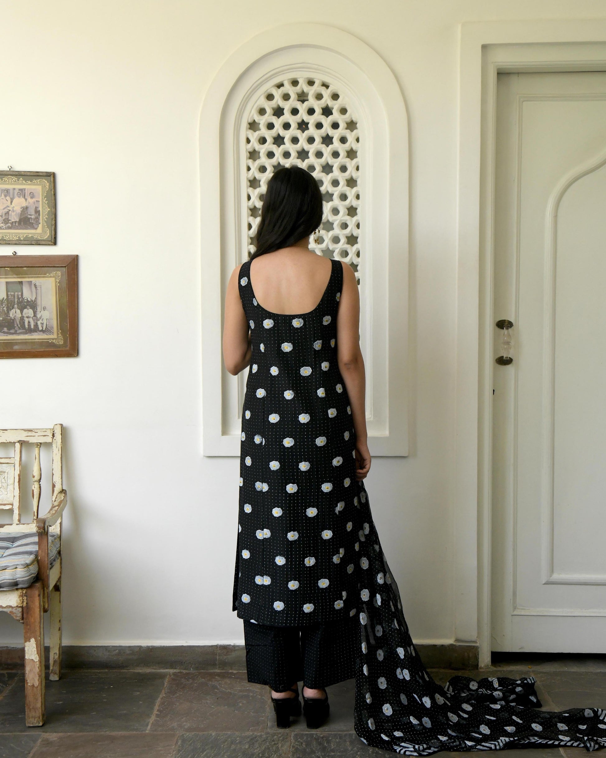 Black Printed Kurta Set With Dupatta by Taro with Best Selling, Black, Chiffon, Evening Wear, Gulzar by Taro, Indian Wear, July Sale, July Sale 2023, Kurta Palazzo Sets, Natural, Prints, Regular Fit, Womenswear at Kamakhyaa for sustainable fashion