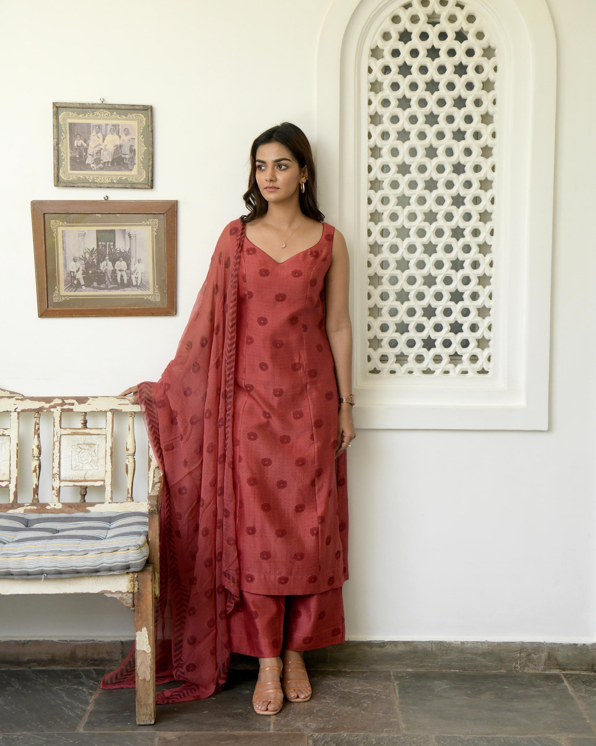 Red Chanderi Silk Printed Kurta Set With Dupatta by Taro with Best Selling, Evening Wear, Gulzar by Taro, Handwoven Cotton, Indian Wear, July Sale, July Sale 2023, Kurta Pant Sets, Kurta Set With Dupatta, Natural, Prints, Red, Regular Fit, Womenswear at Kamakhyaa for sustainable fashion