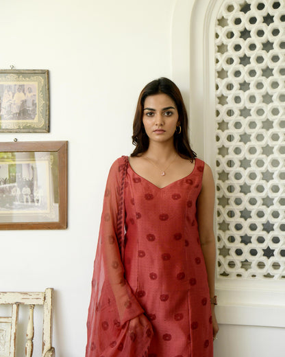 Red Chanderi Silk Printed Kurta Set With Dupatta by Taro with Best Selling, Evening Wear, Gulzar by Taro, Handwoven Cotton, Indian Wear, July Sale, July Sale 2023, Kurta Pant Sets, Kurta Set With Dupatta, Natural, Prints, Red, Regular Fit, Womenswear at Kamakhyaa for sustainable fashion