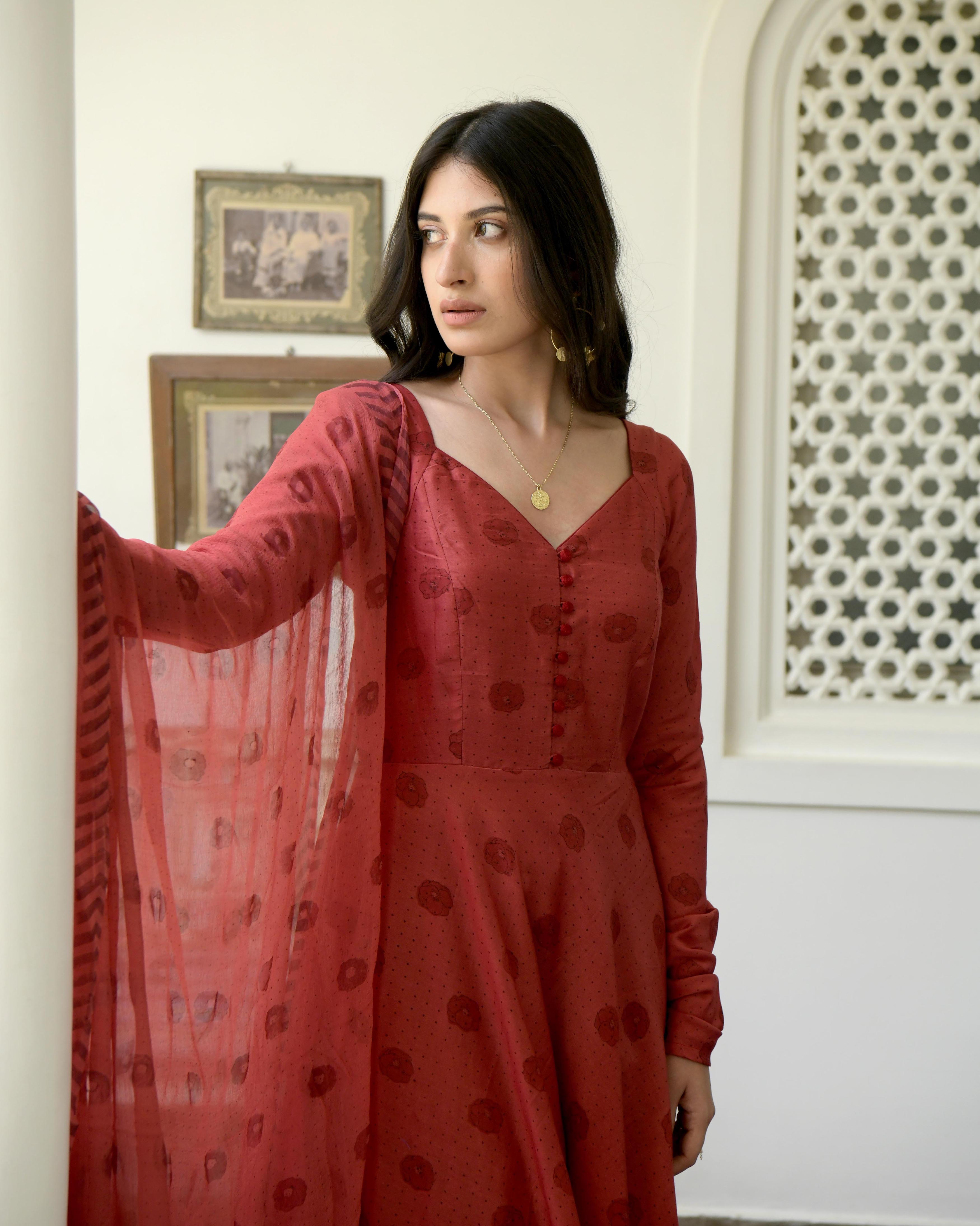 Red Chanderi Silk Kurta Set With Dupatta by Taro with Best Selling, Chiffon, Evening Wear, Gulzar by Taro, Indian Wear, July Sale, July Sale 2023, Kurta Pant Sets, Kurta Set With Dupatta, Natural, Prints, Red, Regular Fit, Womenswear at Kamakhyaa for sustainable fashion