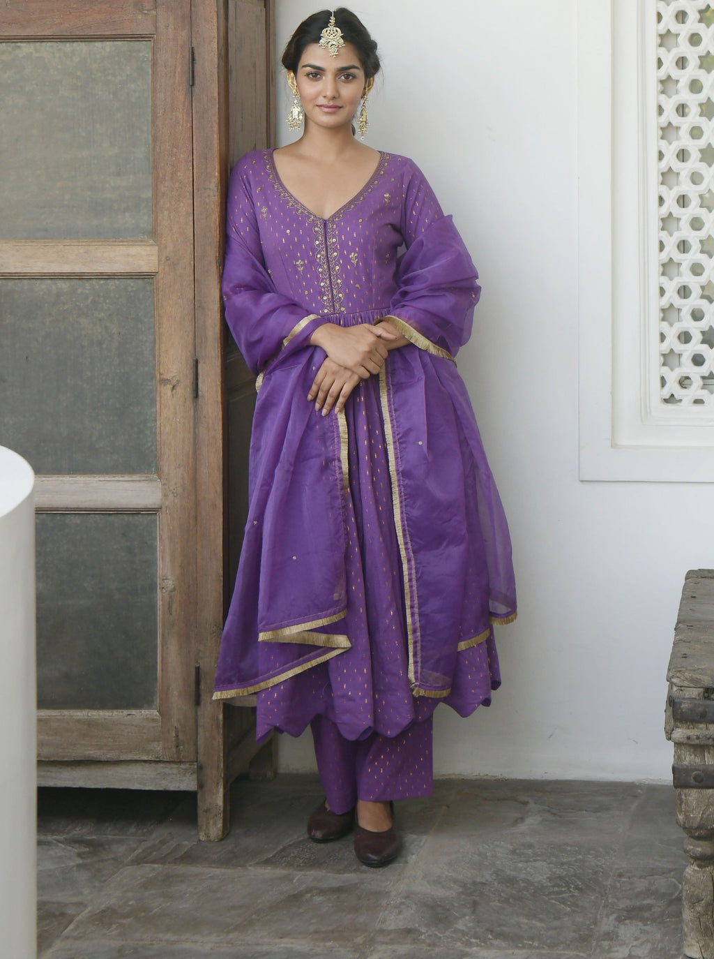 Purple Embroidered Cotton Kurta Set With Dupatta by Taro with Embroidered, Evening Wear, Handwoven Cotton, Indian Wear, July Sale, July Sale 2023, Kurta Pant Sets, Kurta Set With Dupatta, Natural, Purple, Regular Fit, Sitara by Taro, Womenswear at Kamakhyaa for sustainable fashion