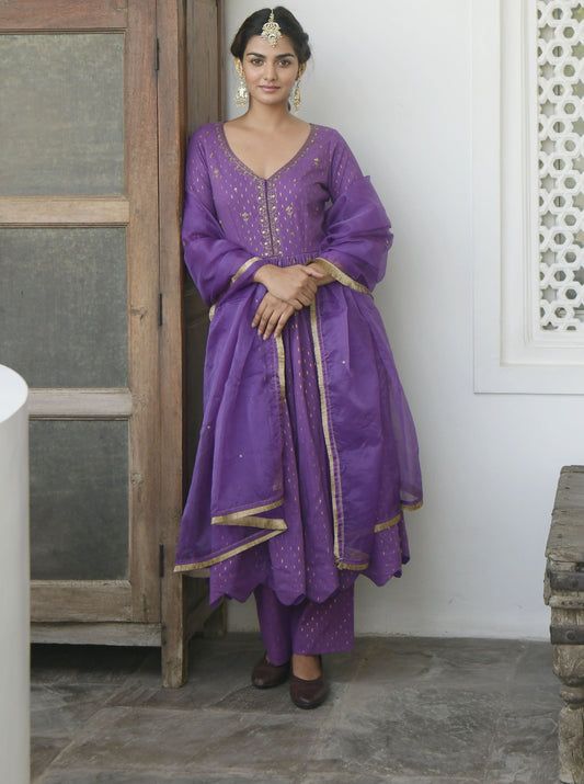 Purple Embroidered Cotton Kurta Set With Dupatta by Taro with Embroidered, Evening Wear, Handwoven Cotton, Indian Wear, July Sale, July Sale 2023, Kurta Pant Sets, Kurta Set With Dupatta, Natural, Purple, Regular Fit, Sitara by Taro, Womenswear at Kamakhyaa for sustainable fashion