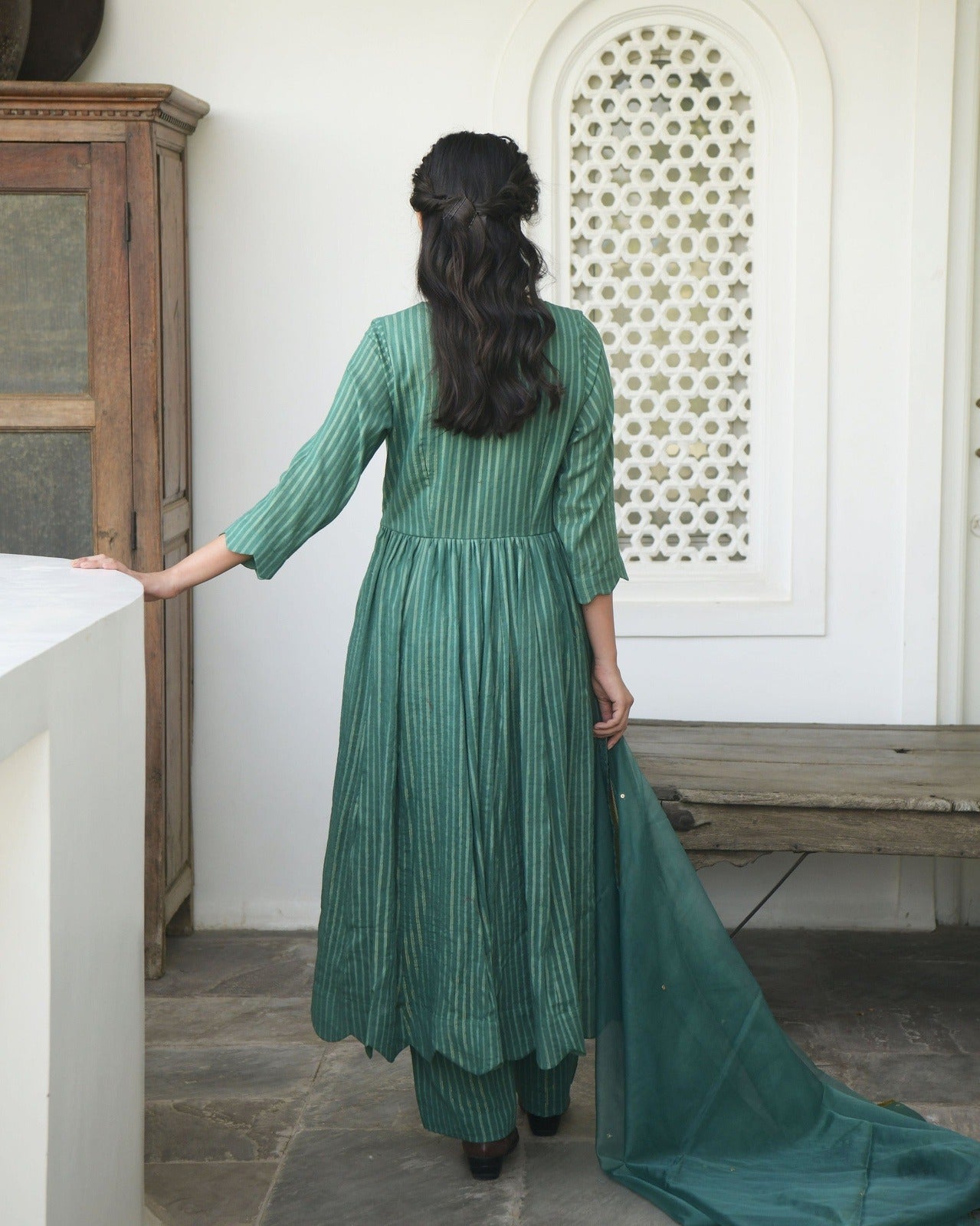Green Embroidered Cotton Kurta Set With Dupatta by Taro with Embroidered, Evening Wear, Green, Handwoven cotton, Indian Wear, July Sale, July Sale 2023, Kurta Pant Sets, Kurta Set With Dupatta, Natural, Regular Fit, Sitara by Taro, Wedding Gifts, Womenswear at Kamakhyaa for sustainable fashion