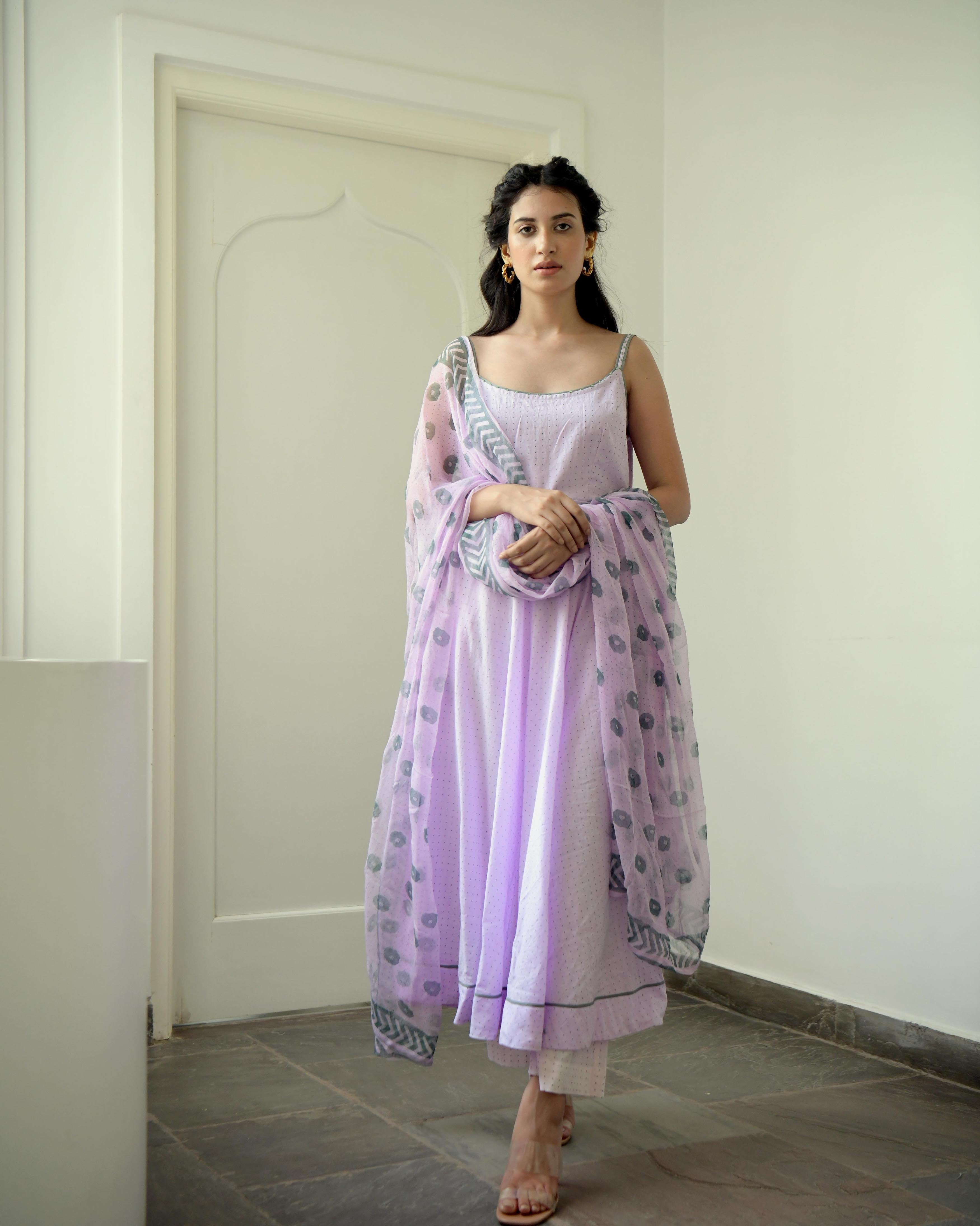 Purple Cotton Kurta Set With Dupatta by Taro with Best Selling, Chiffon, Evening Wear, Gulzar by Taro, Handwoven Cotton, Indian Wear, July Sale, July Sale 2023, Kurta Pant Sets, Kurta Set With Dupatta, Mulmul, Natural, Prints, Purple, Regular Fit, Womenswear at Kamakhyaa for sustainable fashion