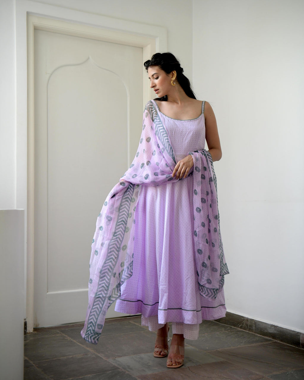 Purple Cotton Kurta Set With Dupatta by Taro with Best Selling, Chiffon, Evening Wear, Gulzar by Taro, Handwoven Cotton, Indian Wear, July Sale, July Sale 2023, Kurta Pant Sets, Kurta Set With Dupatta, Mulmul, Natural, Prints, Purple, Regular Fit, Womenswear at Kamakhyaa for sustainable fashion