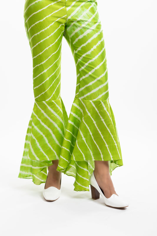 Green Box Pleated Trousers by House Of Ara with Casual Wear, Chanderi, Cotton, Green, Leheriya, Leheriya Collection, Mulmul, Natural, Regular Fit, Silk, Stripes, Trousers, Womenswear at Kamakhyaa for sustainable fashion