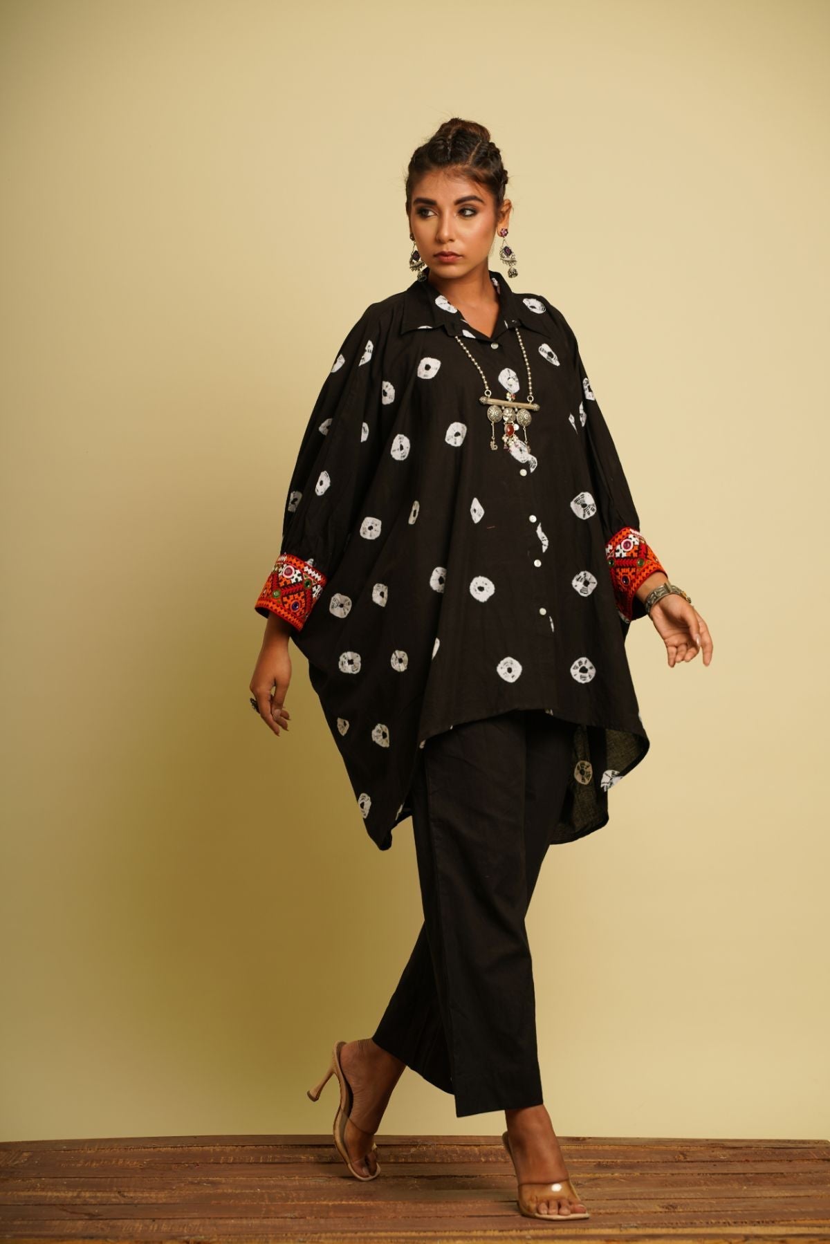 Black Embroidered Cotton Kaftan 100% cotton, Black, Fusion Wear, Natural, New, Ombres & Dyes, Relaxed Fit, Saba, Shirts, Verification Kamakhyaa