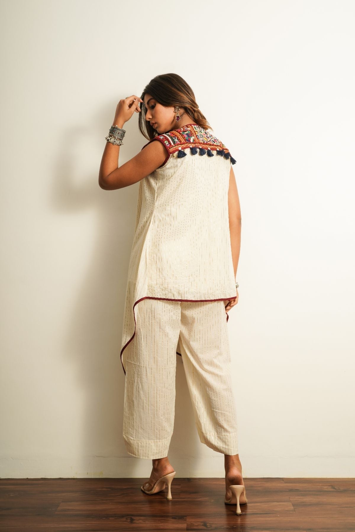 White Embroidered Cotton Shrug by Keva with 100% cotton, Best Selling, Cape, Fusion Wear, Less than $50, Natural, New, Off-white, Overlays, Relaxed Fit, Saba, Shrugs, Solids, White, Womenswear at Kamakhyaa for sustainable fashion