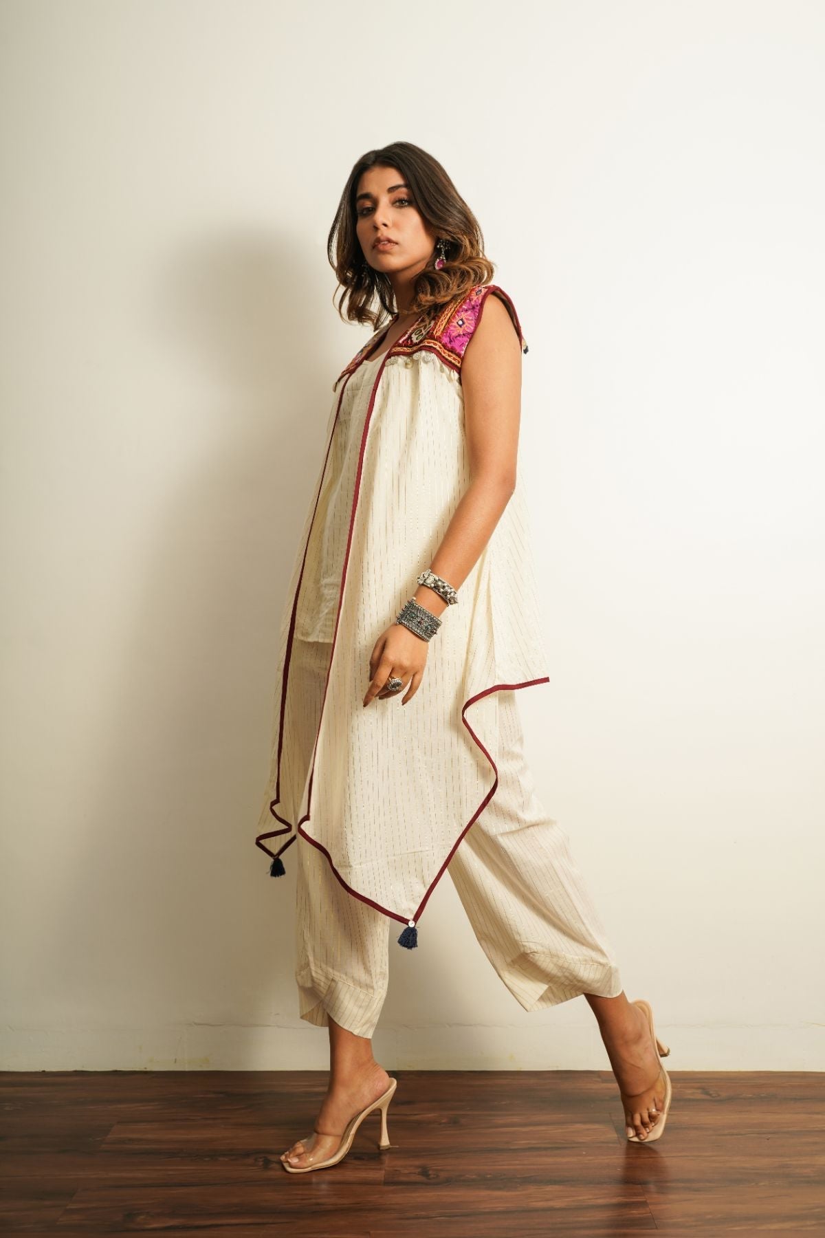 White Embroidered Cotton Shrug by Keva with 100% cotton, Best Selling, Cape, Fusion Wear, Less than $50, Natural, New, Off-white, Overlays, Relaxed Fit, Saba, Shrugs, Solids, White, Womenswear at Kamakhyaa for sustainable fashion