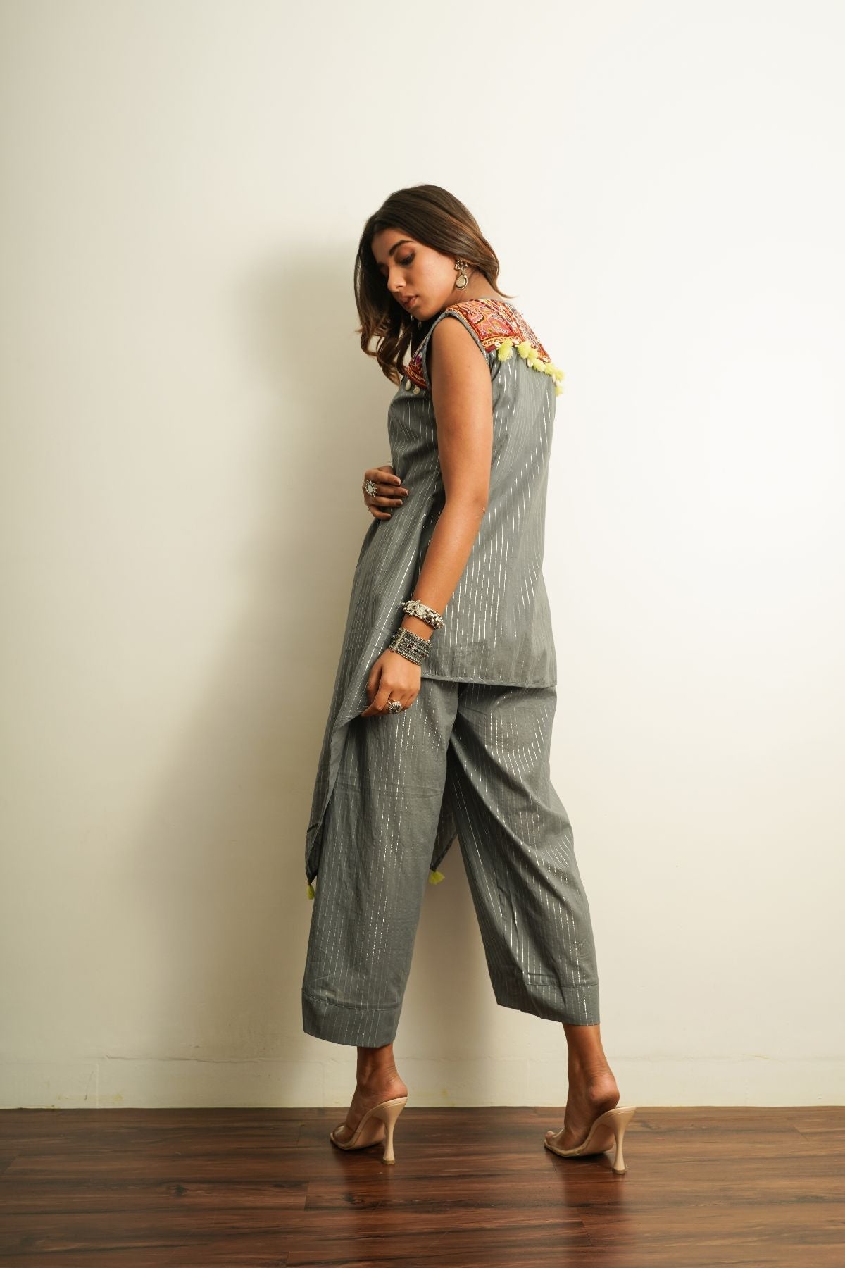 Grey Embellished Cotton Shrug by Keva with 100% cotton, Best Selling, Cape, Fusion Wear, Grey, Less than $50, Natural, New, Relaxed Fit, Saba, Shrugs, Solids, Womenswear at Kamakhyaa for sustainable fashion