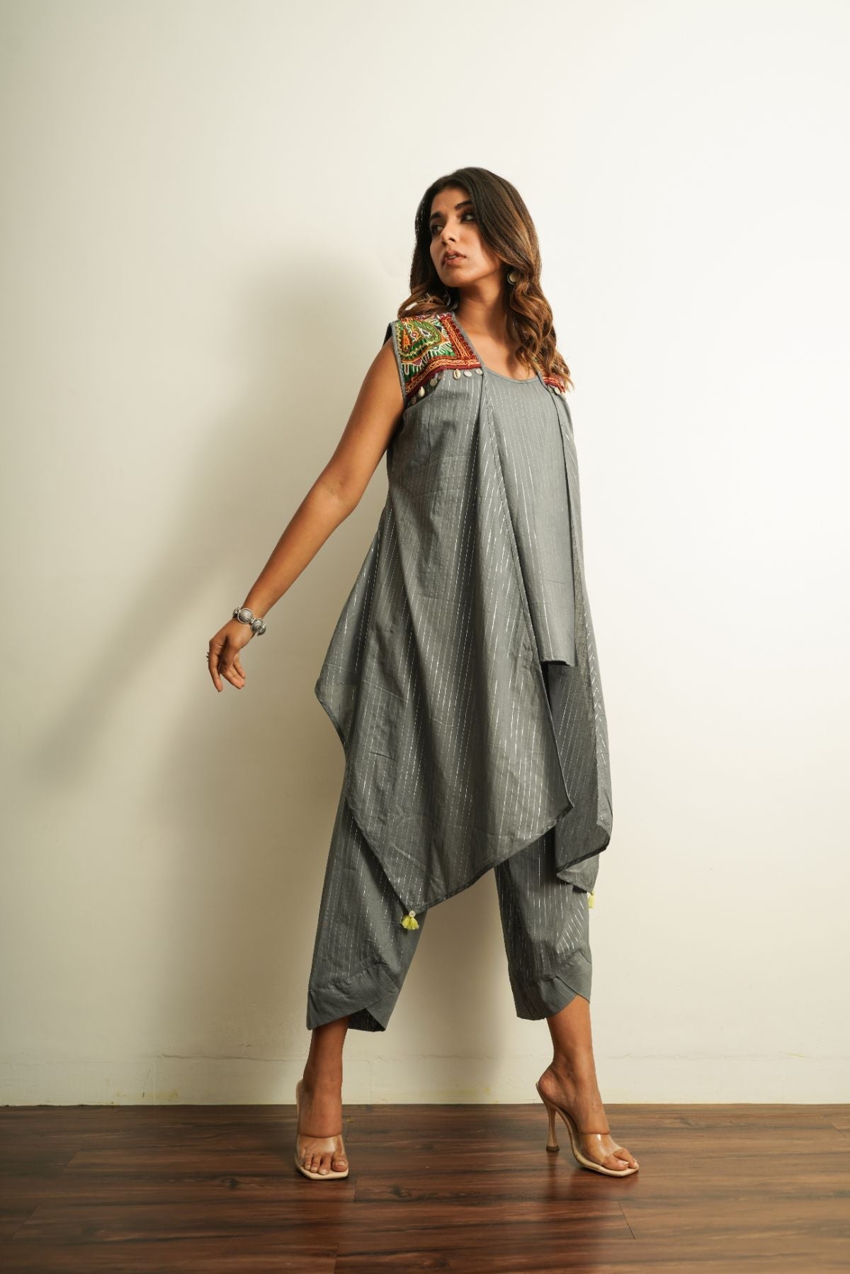 Grey Embellished Cotton Shrug by Keva with 100% cotton, Best Selling, Cape, Fusion Wear, Grey, Less than $50, Natural, New, Relaxed Fit, Saba, Shrugs, Solids, Womenswear at Kamakhyaa for sustainable fashion