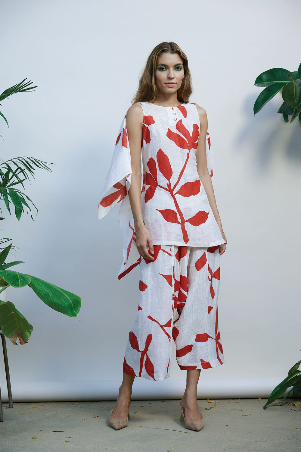 White Printed Co-ord Set by Kanelle with Best Selling, Bold is Beautiful by Kanelle, Casual Wear, Co-ord Sets, July Sale, Linen Silk, Natural with azo dyes, Office Wear Co-ords, Prints, Regular Fit, Vacation, Vacation Co-ords, White, Womenswear at Kamakhyaa for sustainable fashion