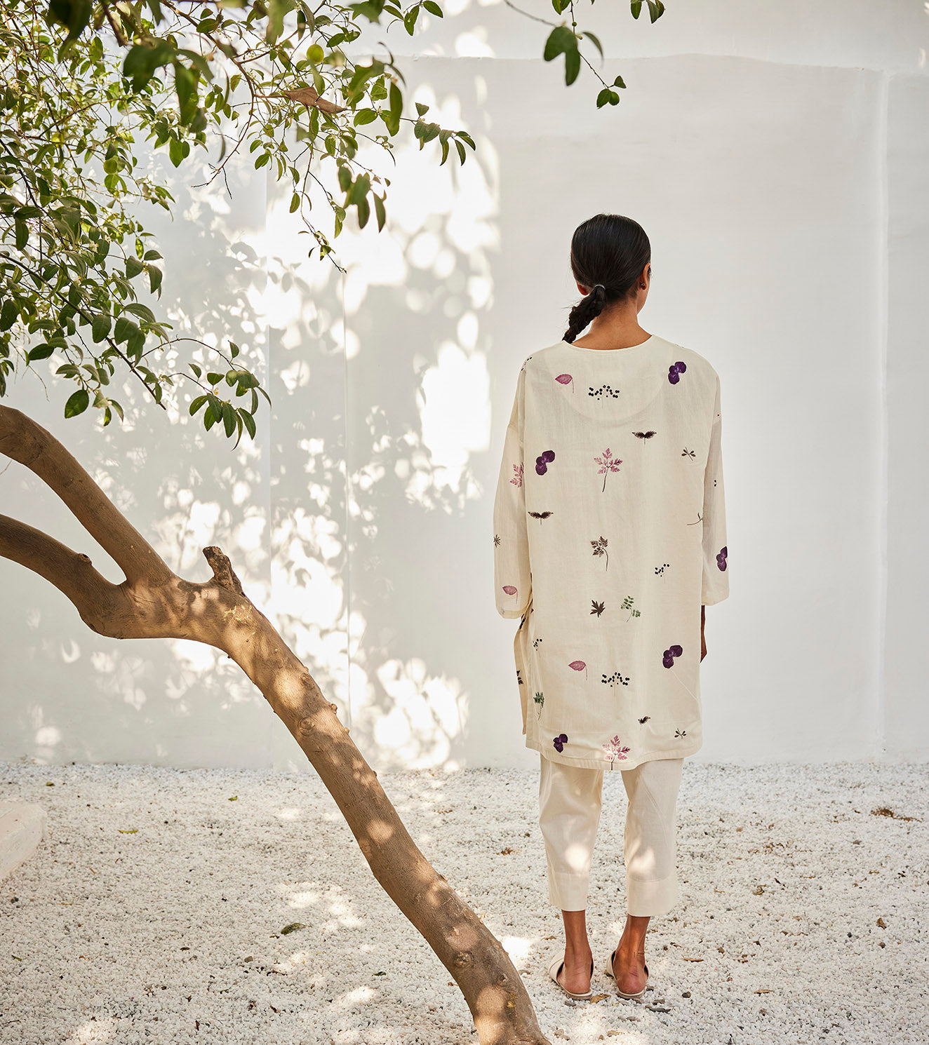 Her fate co-ord set by Khara Kapas with Casual Wear, Co-ord Sets, Mul Cotton, Off-White, Oh Susanna by Khara Kapas, Organic, Regular Fit, Solids, Travel, Travel Co-ords, Womenswear at Kamakhyaa for sustainable fashion