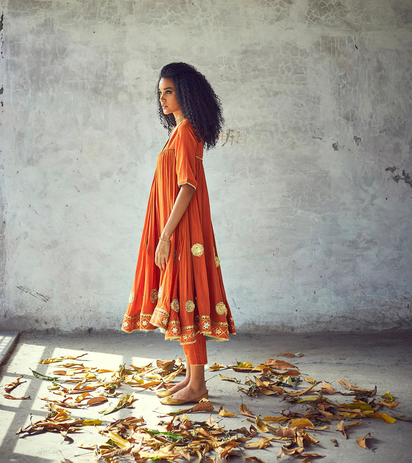Narangi Poshak Set Of 2 at Kamakhyaa by Khara Kapas. This item is Casual Wear, Cotton, Indian Wear, Kurta Pant Sets, Orange, Organic, Prints, Rang Festive 22, Regular Fit, Womenswear