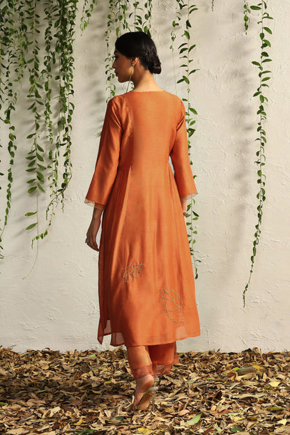 Orange Side Gathered Kurta Set of 3 by Charkhee with Best Selling, Chanderi Silk, Cotton, Embroidered, Evening Wear, Festive Wear, Kurta Pant Sets, Kurta Set with Dupattas, Mulberry by Charkhee, Natural, Orange, Organza, Regular Fit, Solids, Womenswear at Kamakhyaa for sustainable fashion