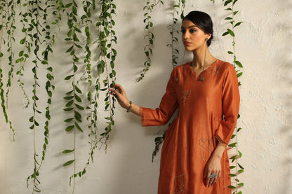 Orange Side Gathered Kurta Set of 3 by Charkhee with Best Selling, Chanderi Silk, Cotton, Embroidered, Evening Wear, Festive Wear, Kurta Pant Sets, Kurta Set with Dupattas, Mulberry by Charkhee, Natural, Orange, Organza, Regular Fit, Solids, Womenswear at Kamakhyaa for sustainable fashion