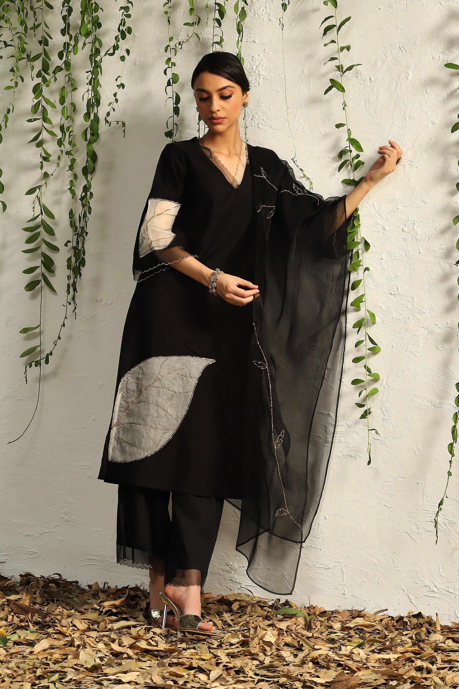 Black And White Straight Kurta Set Of 3 by Charkhee with Black, Chanderi Silk, Cotton, Embroidered, Evening Wear, Festive Wear, Kurta Pant Sets, Kurta Set with Dupattas, Mulberry by Charkhee, Natural, Organza, Regular Fit, Solids, Womenswear at Kamakhyaa for sustainable fashion