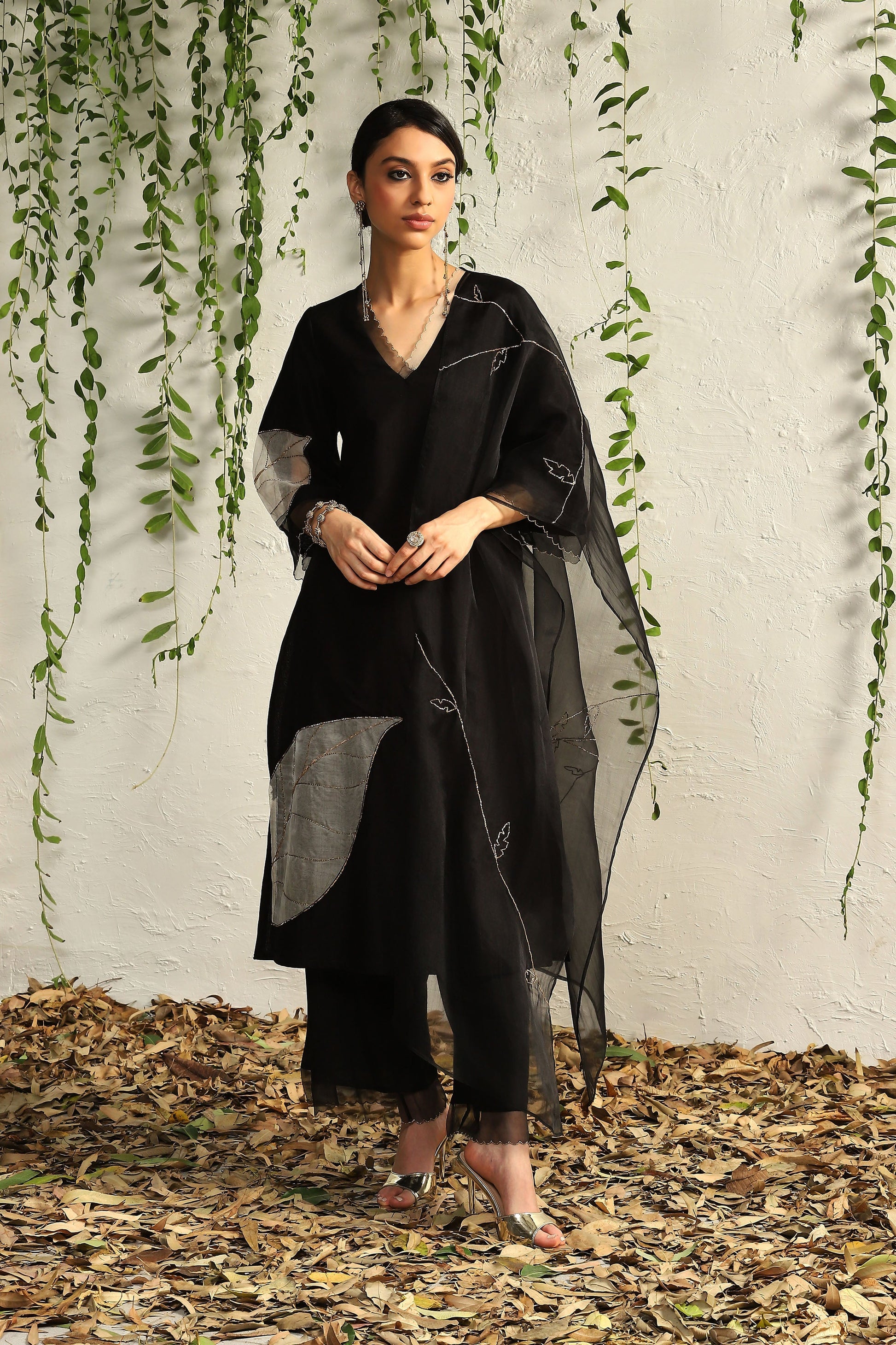 Black And White Straight Kurta Set Of 3 by Charkhee with Black, Chanderi Silk, Cotton, Embroidered, Evening Wear, Festive Wear, Kurta Pant Sets, Kurta Set with Dupattas, Mulberry by Charkhee, Natural, Organza, Regular Fit, Solids, Womenswear at Kamakhyaa for sustainable fashion
