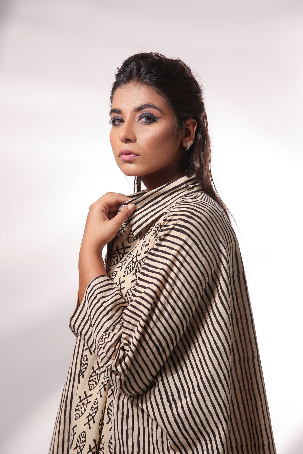 Block Print Kaftan Shirt With Wide Leg Pant by Keva with Beige, Black, Block Prints, Co-ord Sets, Cotton, For Mother, For Mother W, Natural, Office Wear Co-ords, Relaxed Fit, Resort Wear, Travel, Travel Co-ords, Womenswear, Zima at Kamakhyaa for sustainable fashion