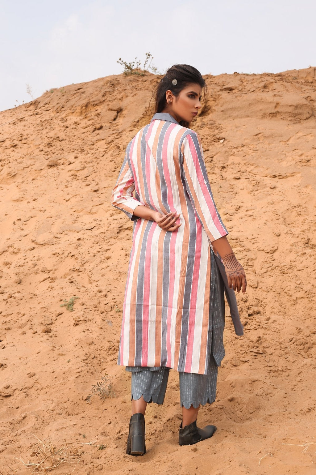 Multi-Color Striped Cape With Kurta And Pants - Set Of Three by Keva with Cape, Co-ord Sets, Cotton, Cotton Lurex, Desert Rose, Multicolor, Natural, Relaxed Fit, Resort Wear, Stripes, Travel, Travel Co-ords, Womenswear at Kamakhyaa for sustainable fashion
