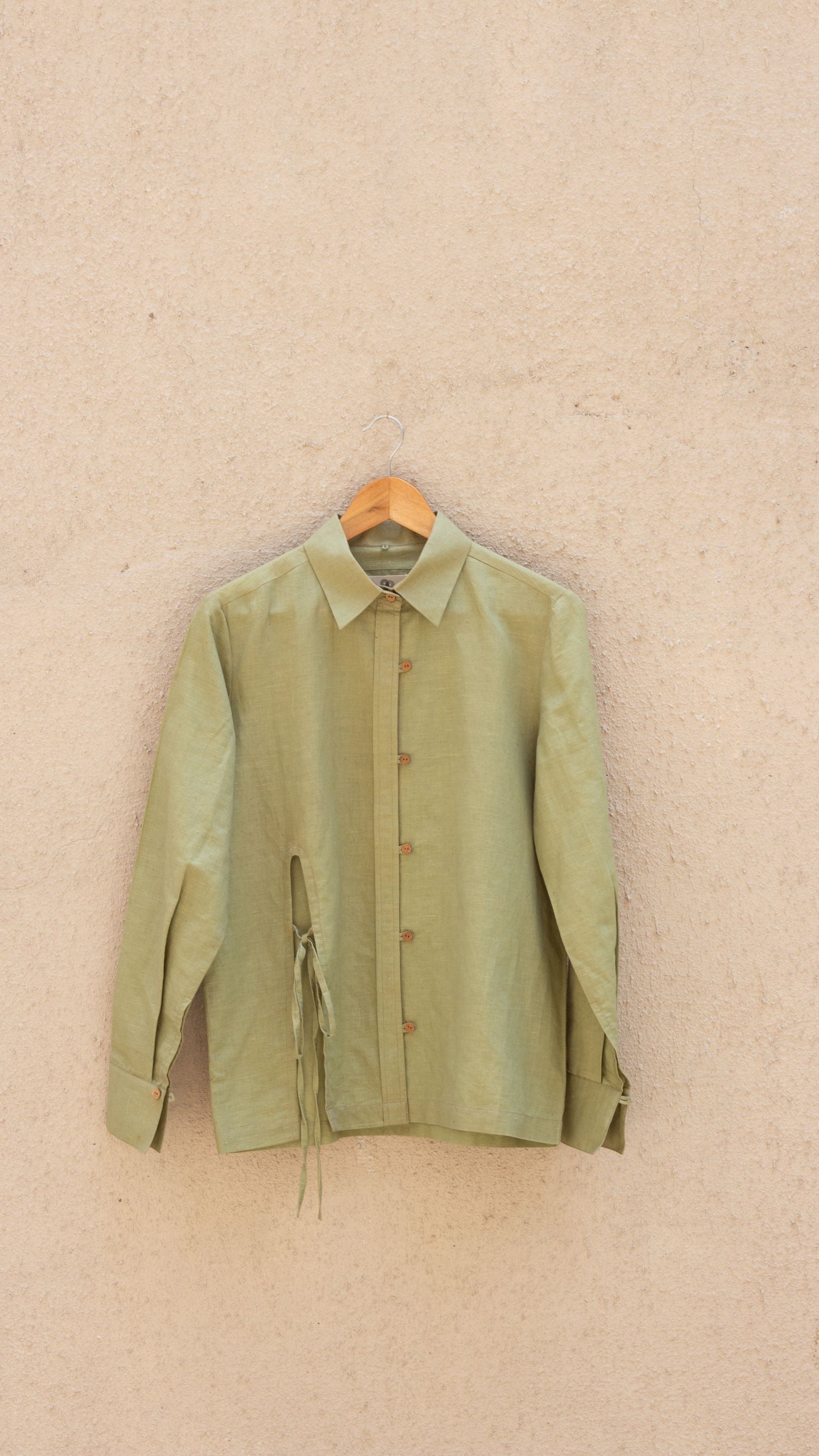 Green Loose Shirt by Anushé Pirani with Casual Wear, Cotton, Cotton Hemp, Green, Handwoven, Hemp, Overlays, Relaxed Fit, Shibumi Collection, Shirts, Solids, Womenswear at Kamakhyaa for sustainable fashion