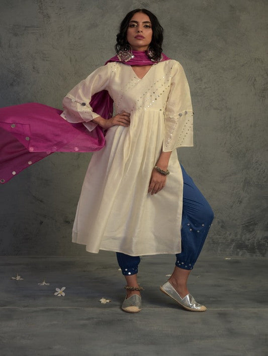 Off-white Chanderi Kurta Set With Jogger by Charkhee with Chanderi, Cotton, Embellished, Ethnic Wear, Indian Wear, Kurta Pant Sets, Kurta Set With Dupatta, Mirror Work, Natural, Pink, Relaxed Fit, Tyohaar by Charkhee, White, Womenswear at Kamakhyaa for sustainable fashion