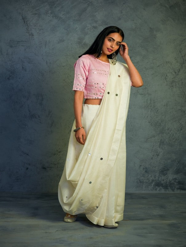 Chanderi Off-white Saree With Light Pink Blouse by Charkhee with Chanderi, Cotton, Embellished, Ethnic Wear, Indian Wear, Mirror Work, Natural, Pink, Relaxed Fit, Saree Sets, Tyohaar by Charkhee, White, Womenswear at Kamakhyaa for sustainable fashion