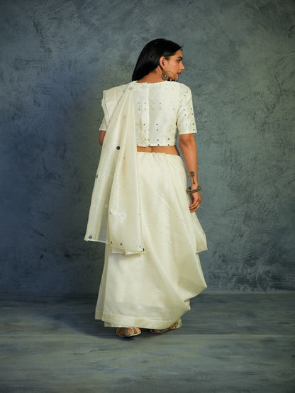 Chanderi Off-white Saree With Off-white Blouse by Charkhee with Chanderi, Cotton, Embellished, Ethnic Wear, Indian Wear, Mirror Work, Natural, Relaxed Fit, Saree Sets, Tyohaar by Charkhee, White, Womenswear at Kamakhyaa for sustainable fashion