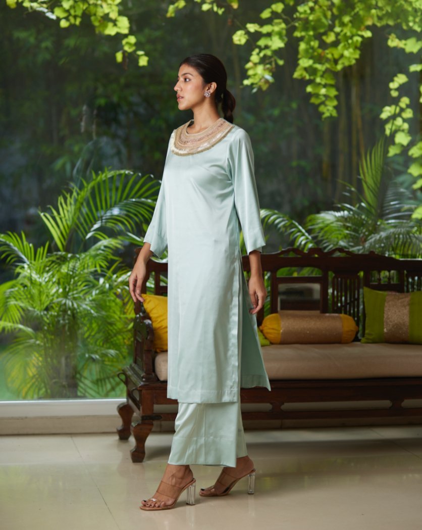 Green Satin Silk Kurta Pant Set by Mayura Kumar with Green, Kurta Pant Sets, Mayura Kumar, Regular Fit, Satin, Silk, Solids, Timeless Elegance, Womenswear at Kamakhyaa for sustainable fashion