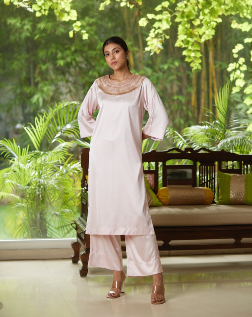 Pink Satin Silk Kurta Pant Set by Mayura Kumar with Casual Wear, Festive Wear, Kurta Pant Sets, Mayura Kumar, Pink, Regular Fit, Satin, Silk, Solids, Timeless Elegance, Womenswear at Kamakhyaa for sustainable fashion