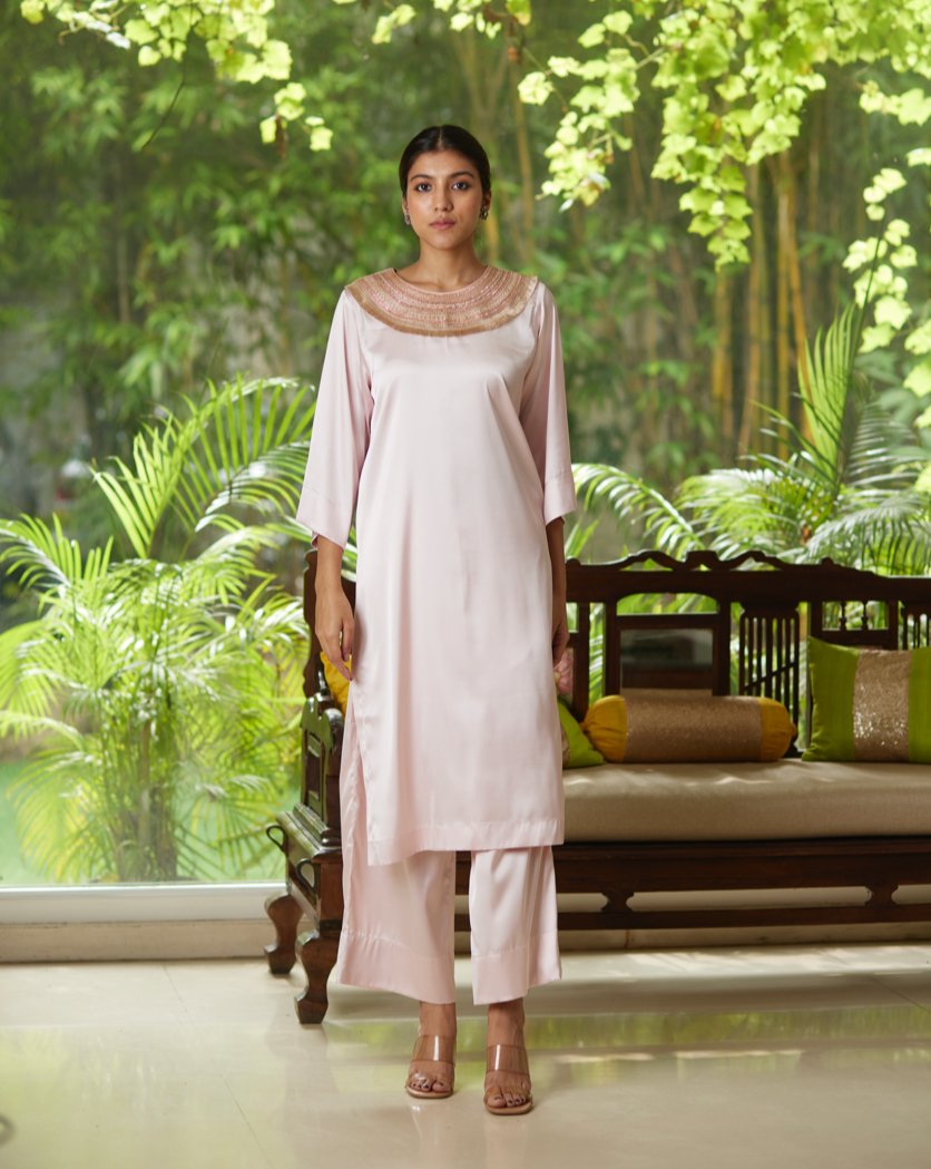 Pink Satin Silk Kurta Pant Set by Mayura Kumar with Casual Wear, Festive Wear, Kurta Pant Sets, Mayura Kumar, Pink, Regular Fit, Satin, Silk, Solids, Timeless Elegance, Womenswear at Kamakhyaa for sustainable fashion