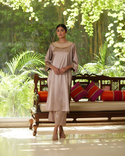 Beige Satin Silk Kurta Pant Set by Mayura Kumar with Beige, Casual Wear, Festive Wear, Kurta Pant Sets, Mayura Kumar, Regular Fit, Satin, Silk, Solids, Timeless Elegance, Womenswear at Kamakhyaa for sustainable fashion