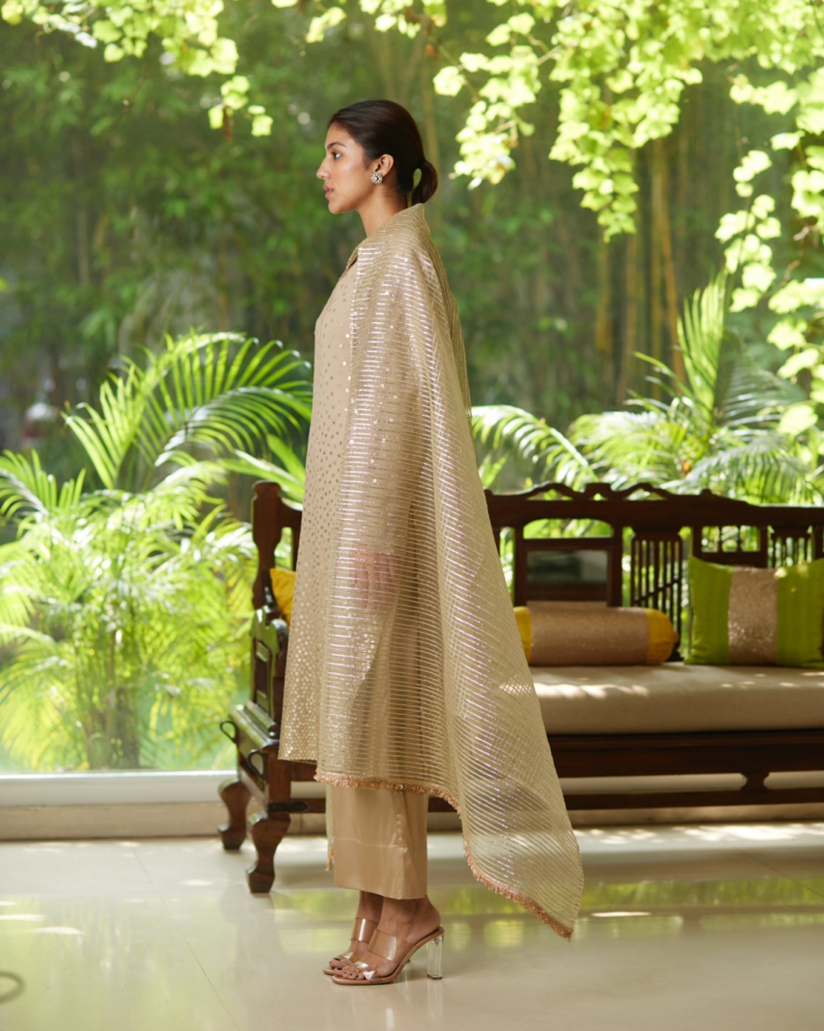 Gold Silver Satin Silk Kurta Pant Set by Mayura Kumar with Casual Wear, Festive Wear, Gold, Kurta Pant Sets, Mayura Kumar, Regular Fit, Satin, Silk, Silver, Solids, Timeless Elegance, Womenswear at Kamakhyaa for sustainable fashion