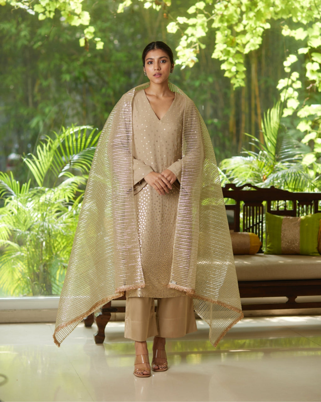 Gold Silver Satin Silk Kurta Pant Set by Mayura Kumar with Casual Wear, Festive Wear, Gold, Kurta Pant Sets, Mayura Kumar, Regular Fit, Satin, Silk, Silver, Solids, Timeless Elegance, Womenswear at Kamakhyaa for sustainable fashion