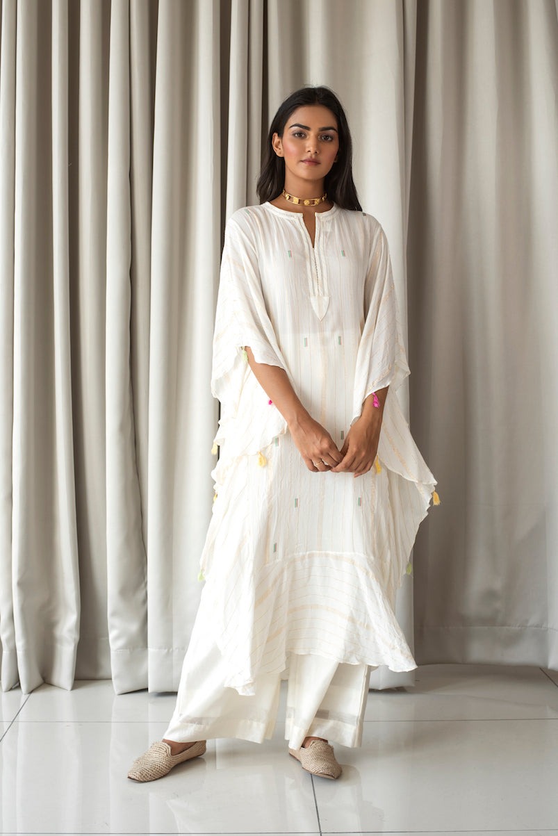 White Embroidered Kaftan Indian Wear Bahaar Taro, Cotton Blend, Kaftans, Natural, Regular Fit, Textured, Taro Kamakhyaa