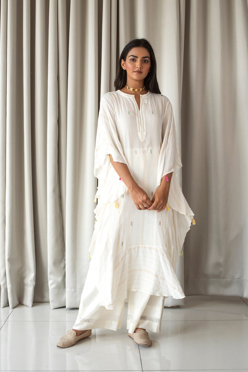 White Embroidered Kaftan by Taro with Bahaar by Taro, Cotton Blend, Evening Wear, Indian Wear, July Sale, July Sale 2023, Kaftans, Natural, Regular Fit, Textured, Tops, White, Womenswear at Kamakhyaa for sustainable fashion