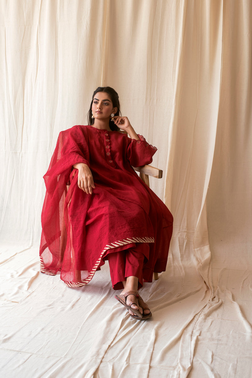 Red Chanderi Silk Embroidered Kurta Set With Dupatta by Taro with Best Selling, Chanderi Silk, Evening Wear, Indian Wear, July Sale, July Sale 2023, Kurta Pant Sets, Kurta Set With Dupatta, Natural, Red, Regular Fit, Rozana by Taro, Solids, Womenswear at Kamakhyaa for sustainable fashion
