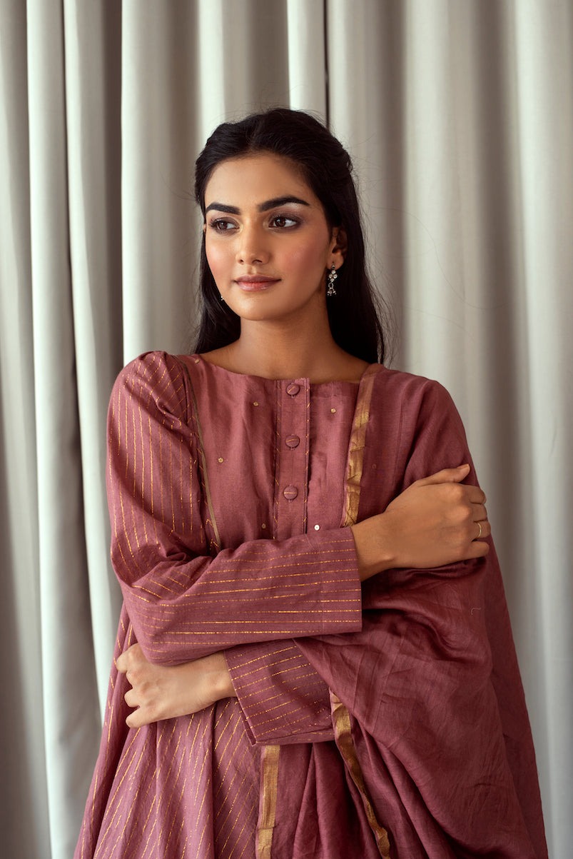 Rouge & Gold Set by Taro with Bahaar by Taro, Evening Wear, Handloom Cotton, Indian Wear, July Sale, July Sale 2023, Kurta Pant Sets, Kurta Set With Dupatta, Natural, Pink, Relaxed Fit, Textured, Womenswear at Kamakhyaa for sustainable fashion