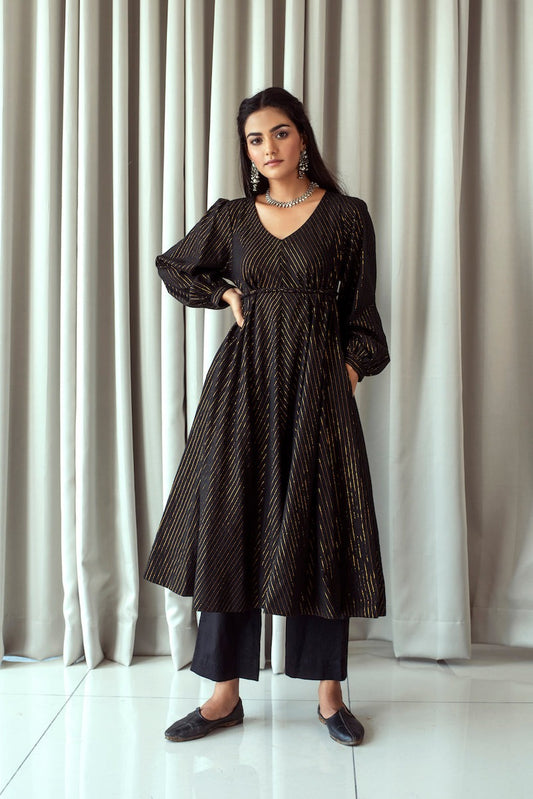 Vintage Gold Kurta Set by Taro with Bahaar by Taro, Best Selling, Black, Co-ord Sets, Evening Wear, FB ADS JUNE, Handwoven cotton, July Sale, July Sale 2023, Natural, party, Party Wear Co-ords, Relaxed Fit, Textured, Womenswear at Kamakhyaa for sustainable fashion